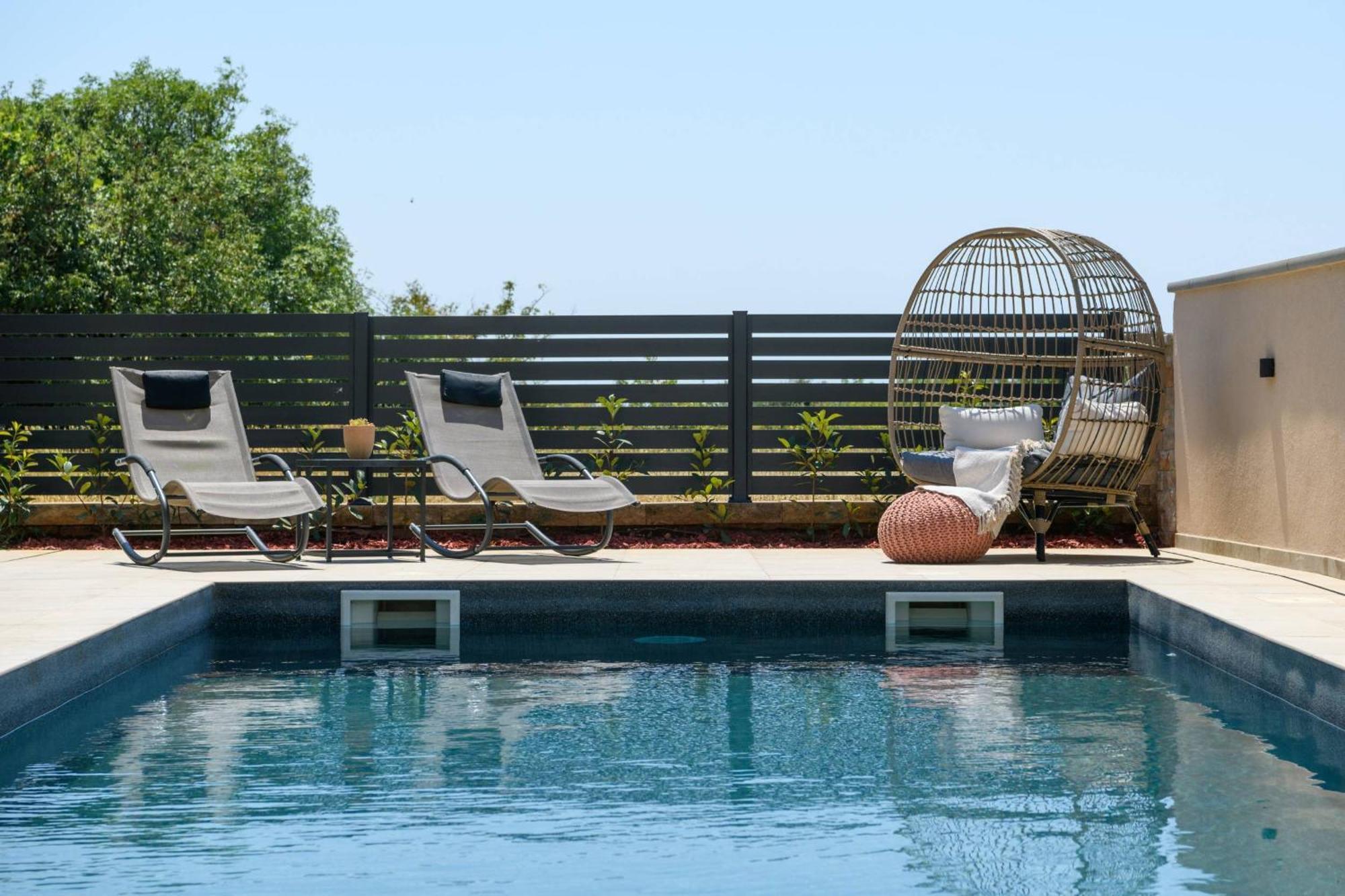 Villa Brionika Mit Pool Vodnjan Exterior photo
